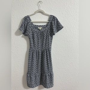 Montevideo woman’s dress S